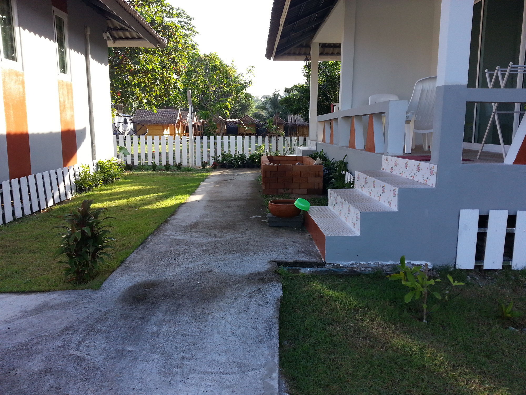ホテル ランタ A＆J クロン コーン ビーチ Ko Lanta エクステリア 写真