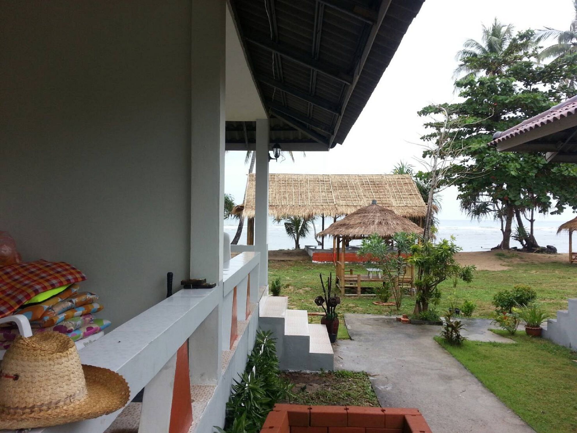 ホテル ランタ A＆J クロン コーン ビーチ Ko Lanta エクステリア 写真